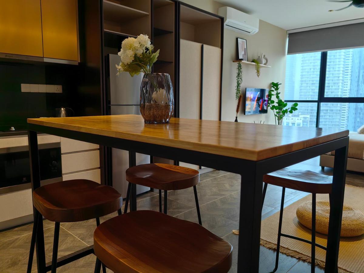 Scarletz Suites Klcc By De Harlequins Guesthouse Kuala Lumpur Exteriér fotografie